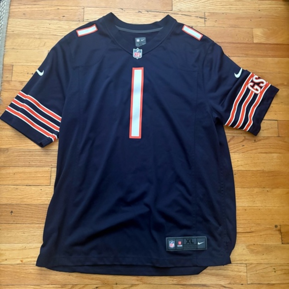 Men’s Chicago Bears Justin Fields Nike Jersey Size XL